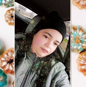 Meet your Posher, Marcia